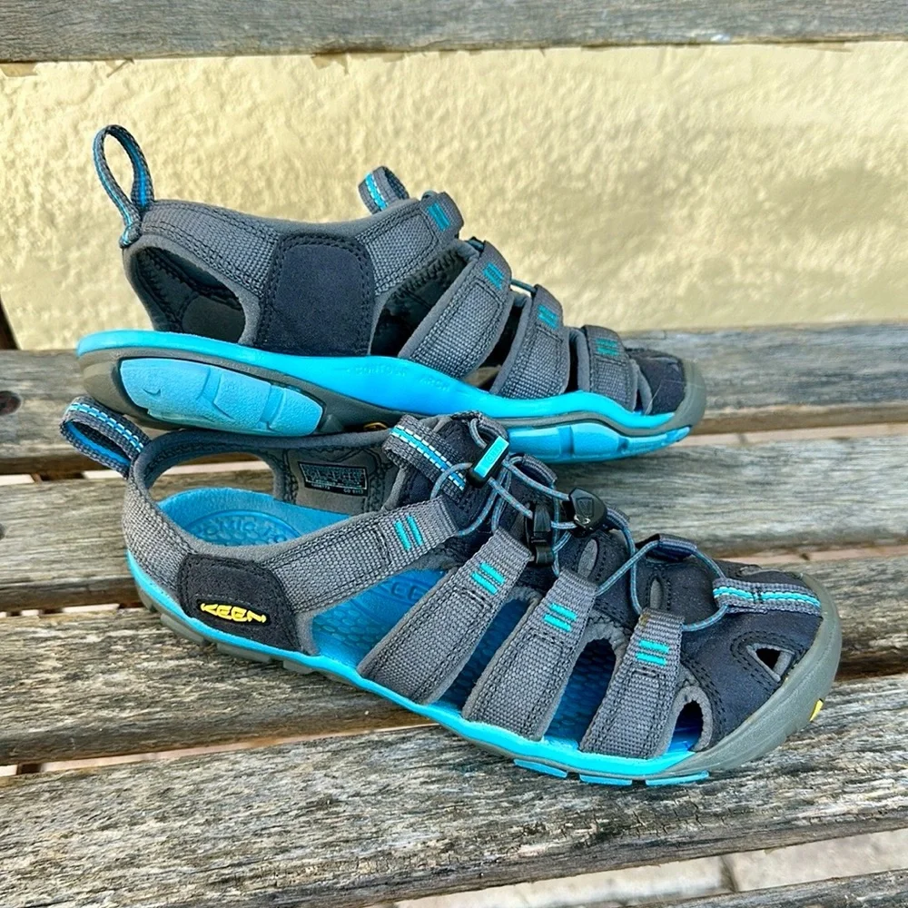 KEEN Clearwater CNX Women’s Size 7 Grey/Blue Waterproof Sport Sandals 1008772 - Picture 2 of 9